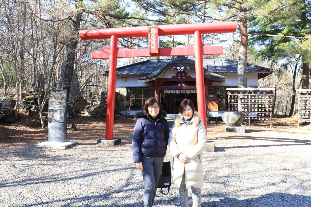 無戸室浅間神社