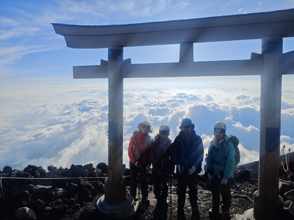親子で富士登山ツアーイメージ