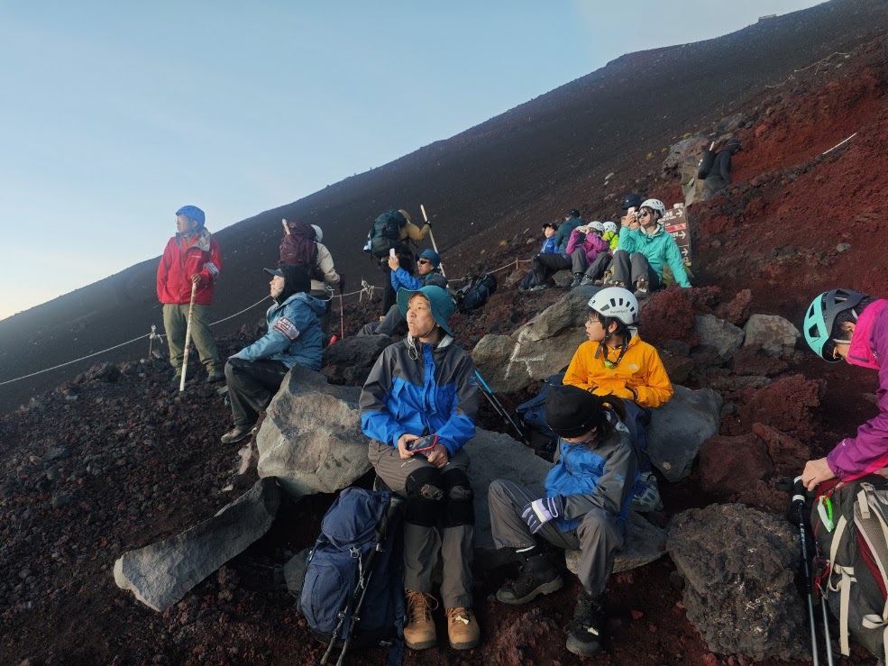 親子で富士登山ツアーイメージ