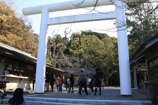 そして次は安房の国一宮のもう一つ、安房神社です。日本有数の金運スポットで有名です。