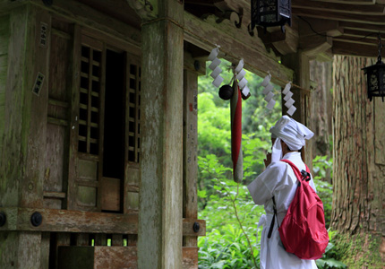 [宿泊型]出羽三山三神社登拝バスツアーの画像