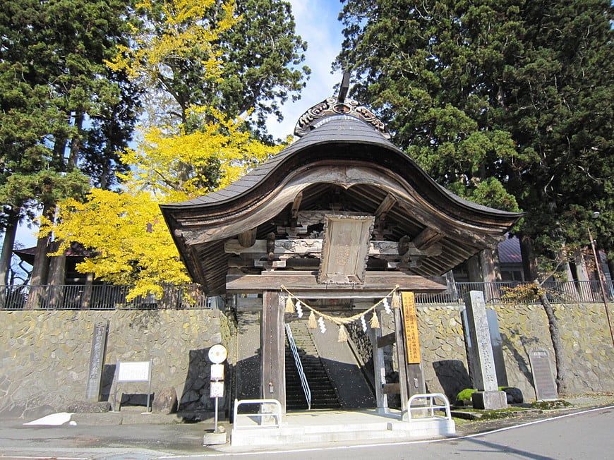 岩根沢三山神社