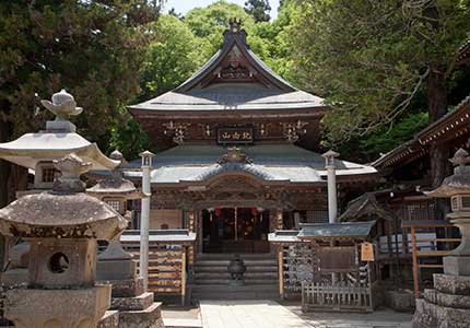 上田城と生島足島神社などの上田市八社巡りバスツアー