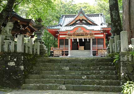 山中諏訪神社