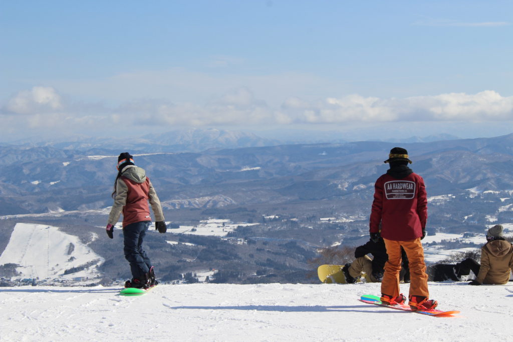 高鷲スノーパーク＆ダイナランドスキー場へのスキー・スノボツアー特集｜四季スキー